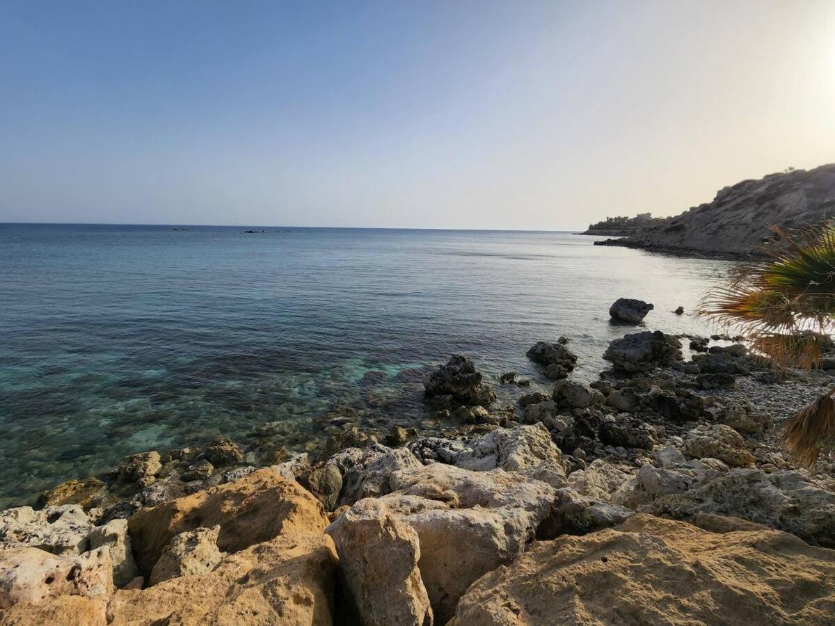 Serenity Corner Paphos Exterior photo